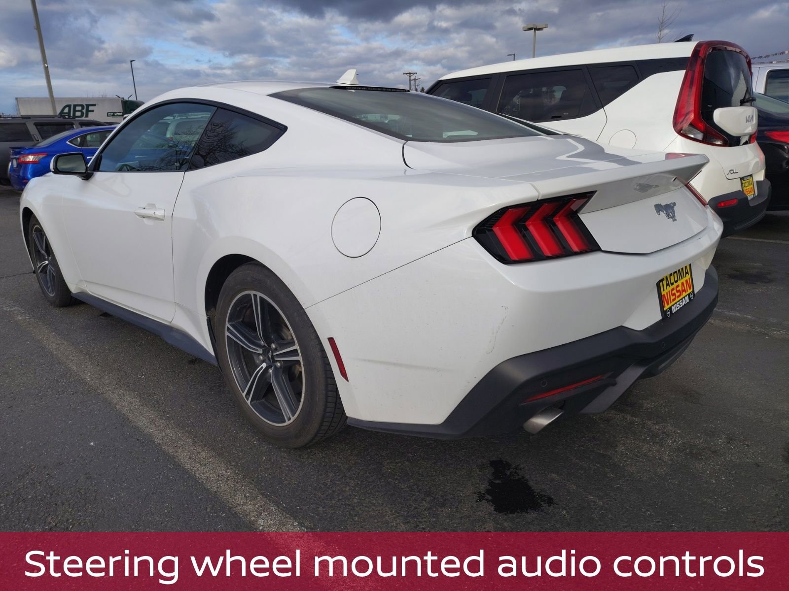 Used 2024 Ford Mustang EcoBoost image 5