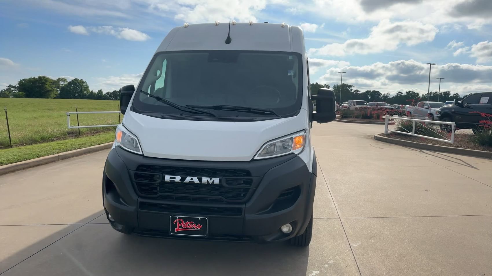 Used 2025 RAM ProMaster 2500 w/ Convenience Group FWD image 4