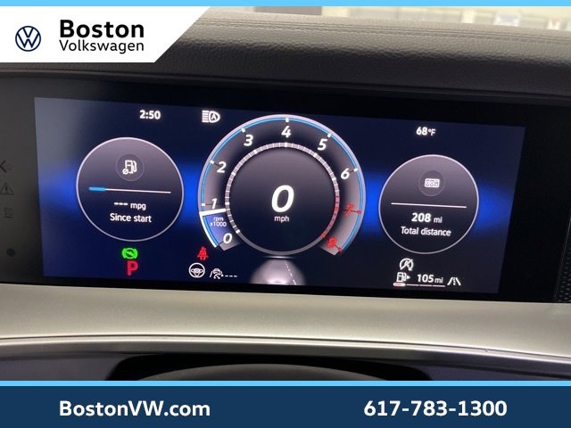 New 2025 Volkswagen Tiguan SE R-Line image 14