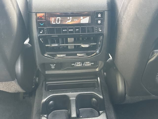 Used 2023 Jeep Grand Cherokee L Limited AWD/4WD image 26
