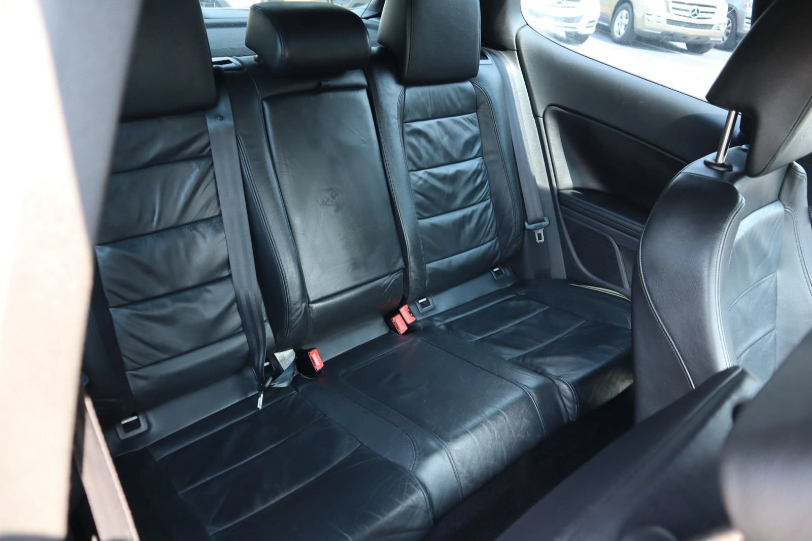 Used 2011 Volkswagen Golf 2-Door FWD image 15