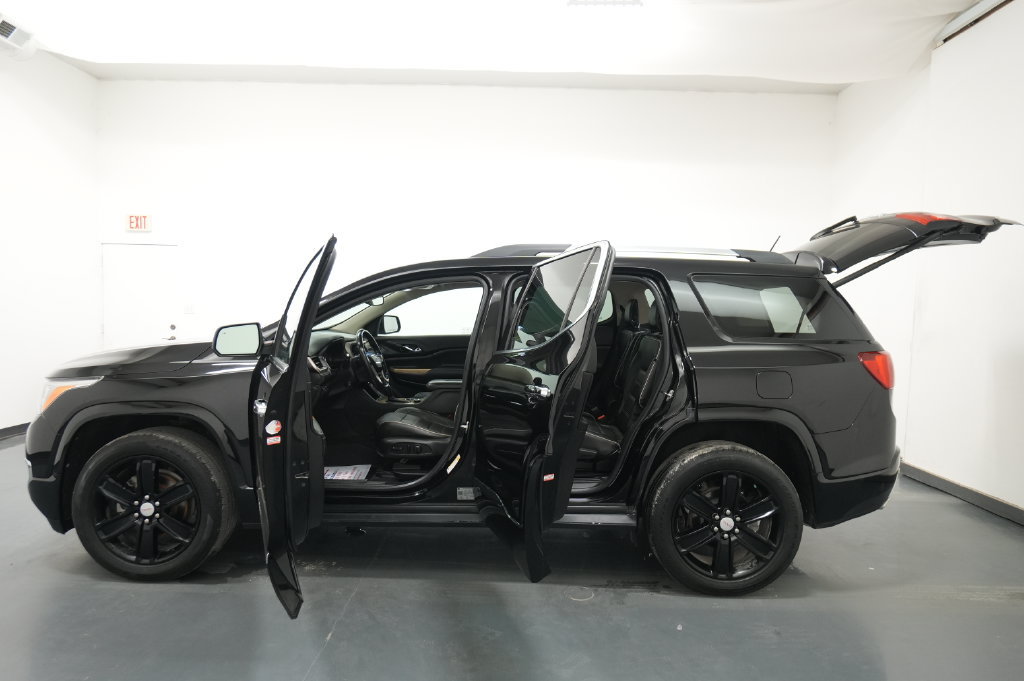 Used 2019 GMC Acadia Denali w/ Technology Package AWD/4WD image 31