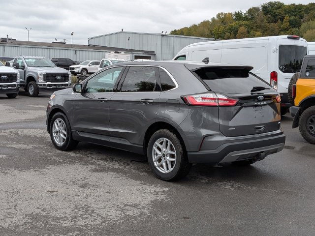 Used 2024 Ford Edge SEL w/ Convenience Package AWD/4WD image 4