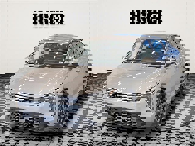 Used 2025 Kia K4 LXS image 4