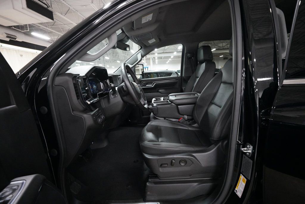 Certified 2024 Chevrolet Silverado 2500 LTZ image 7
