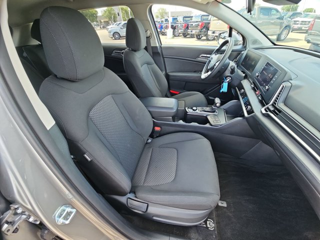 Used 2024 Kia Sportage LX FWD image 19