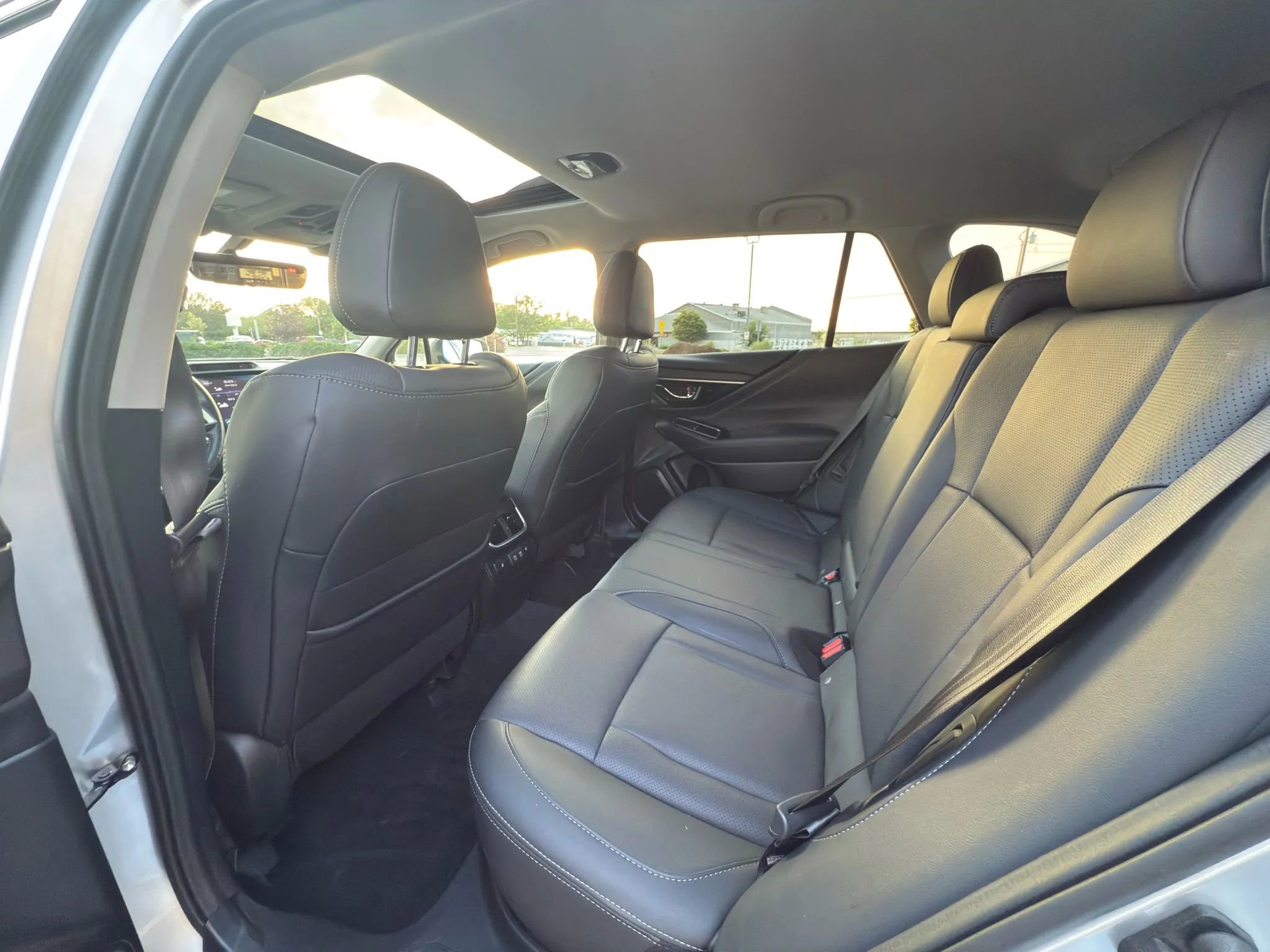 Used 2022 Subaru Outback Limited XT image 14