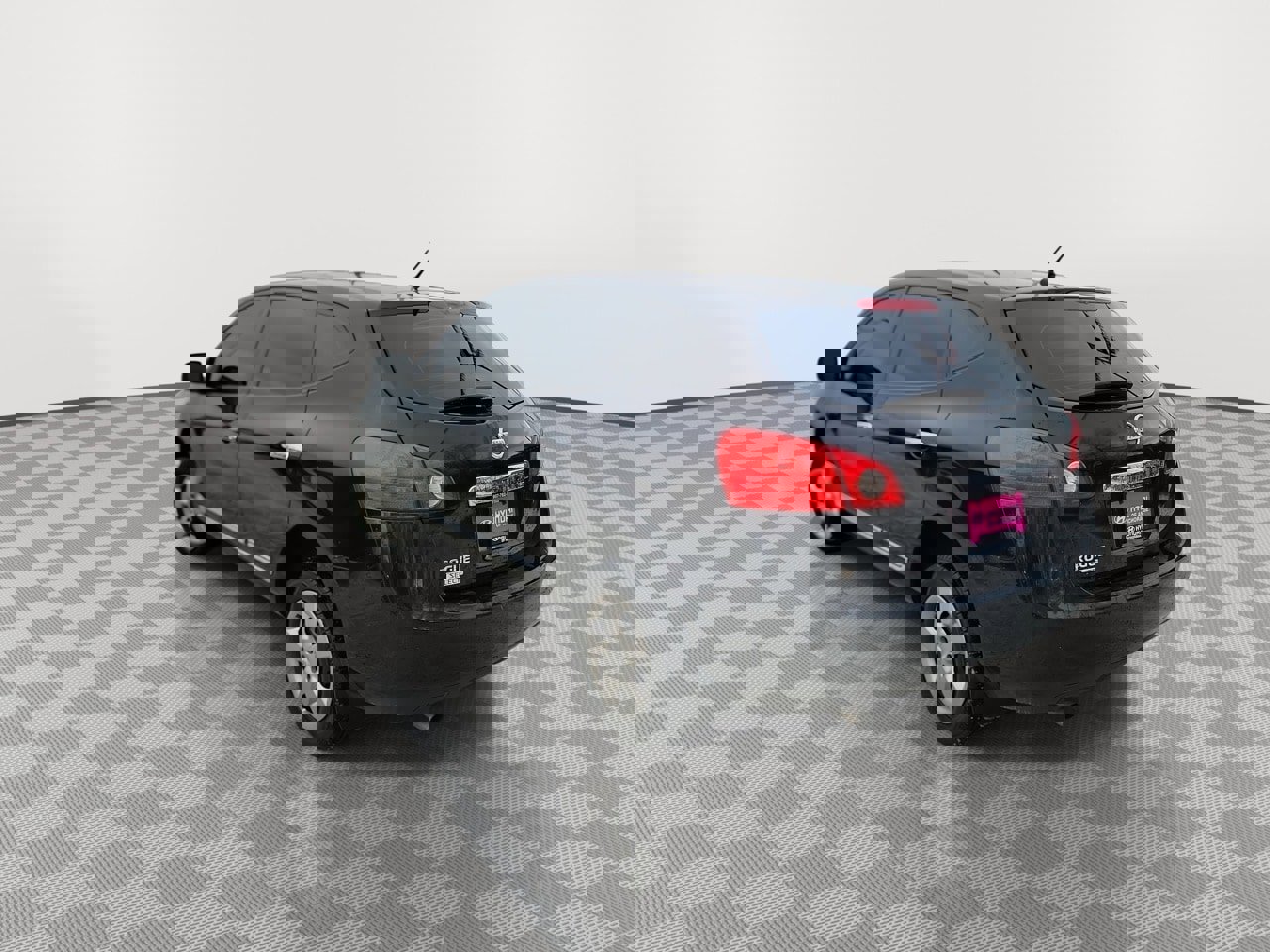 Used 2015 Nissan Rogue S image 6