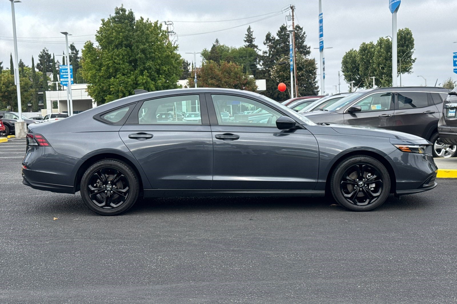 Used 2025 Honda Accord SE image 8