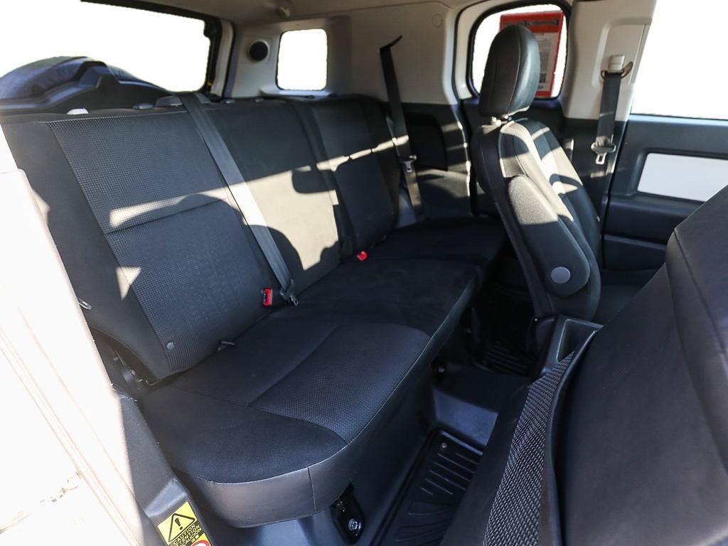 Used 2013 Toyota FJ Cruiser 4WD w/ Upgrade Pkg image 23