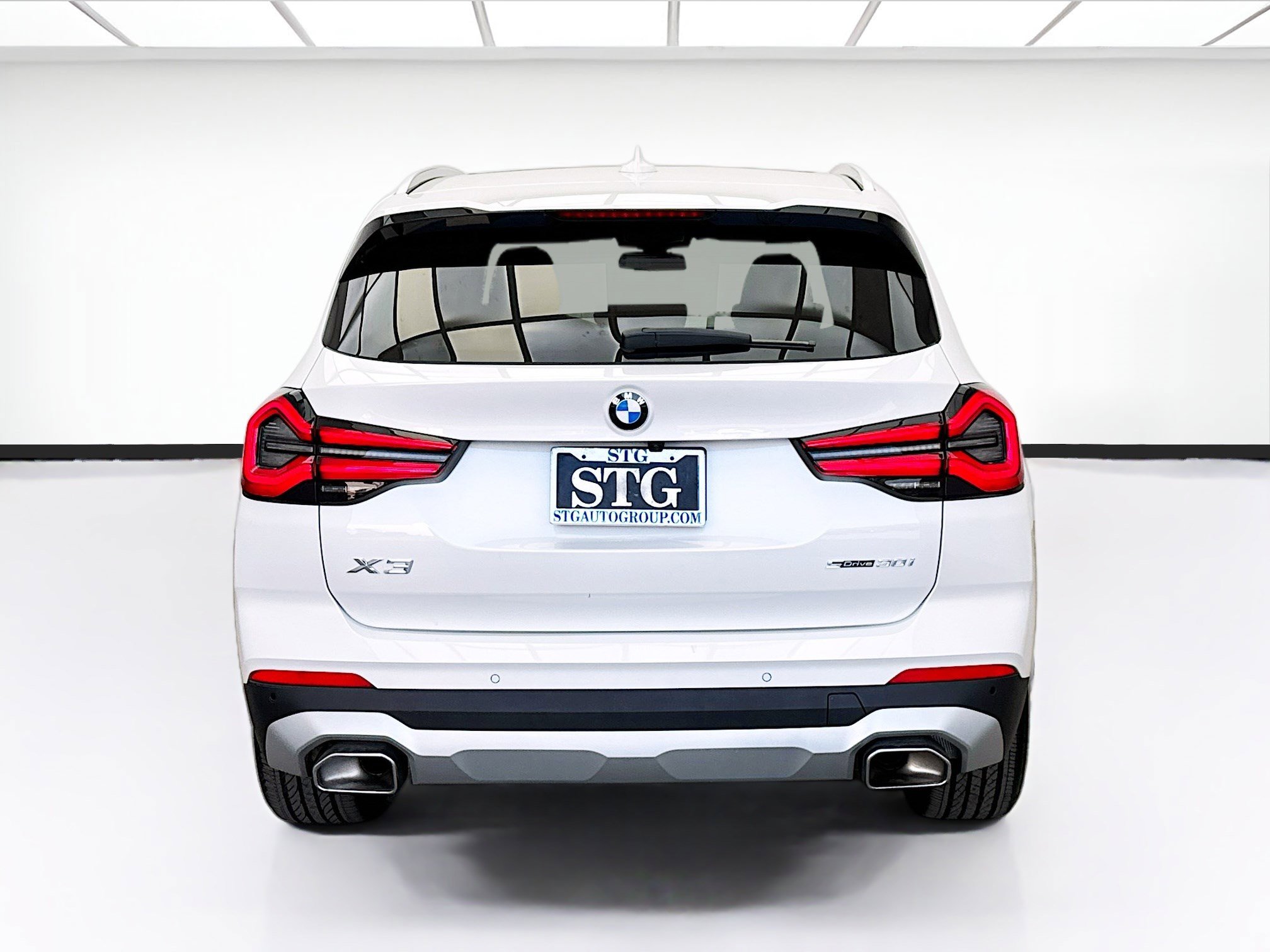Used 2024 BMW X3 sDrive30i w/ Convenience Package RWD image 5