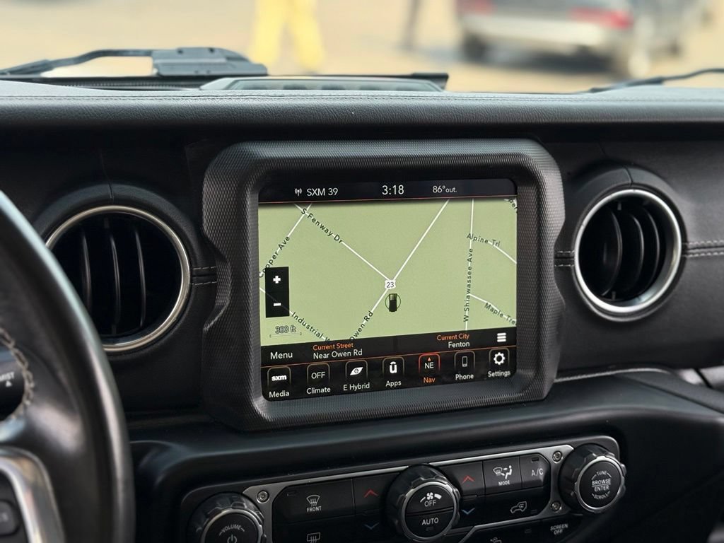Used 2021 Jeep Wrangler Unlimited Sahara AWD/4WD video 3