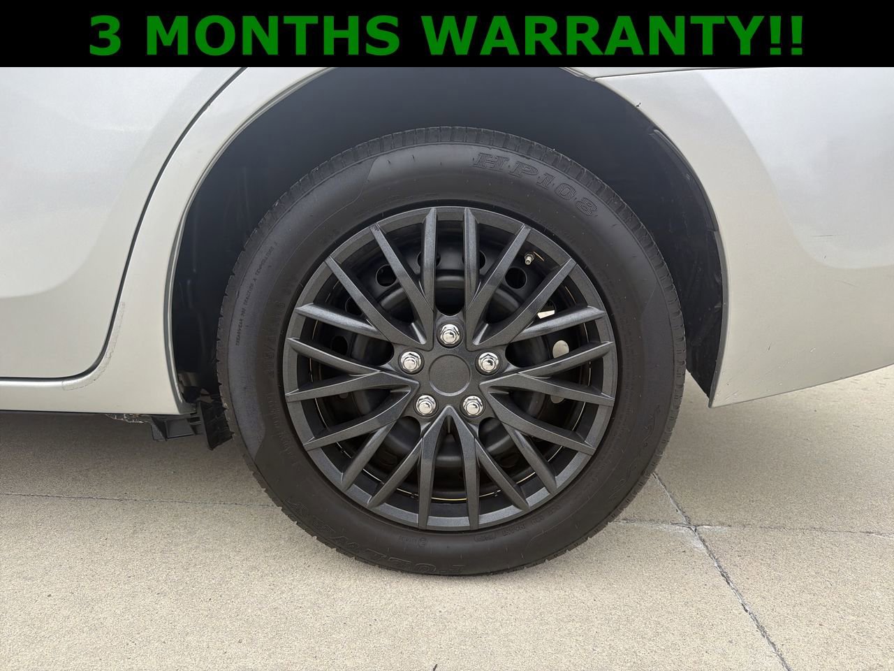 Used 2016 Toyota Corolla LE image 31