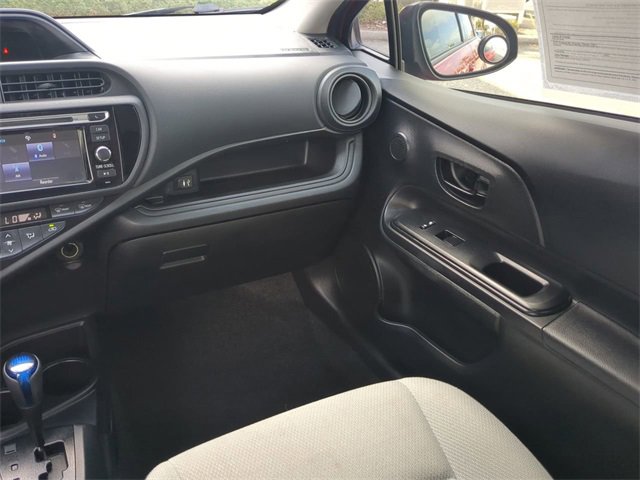 Used 2015 Toyota Prius C One image 16