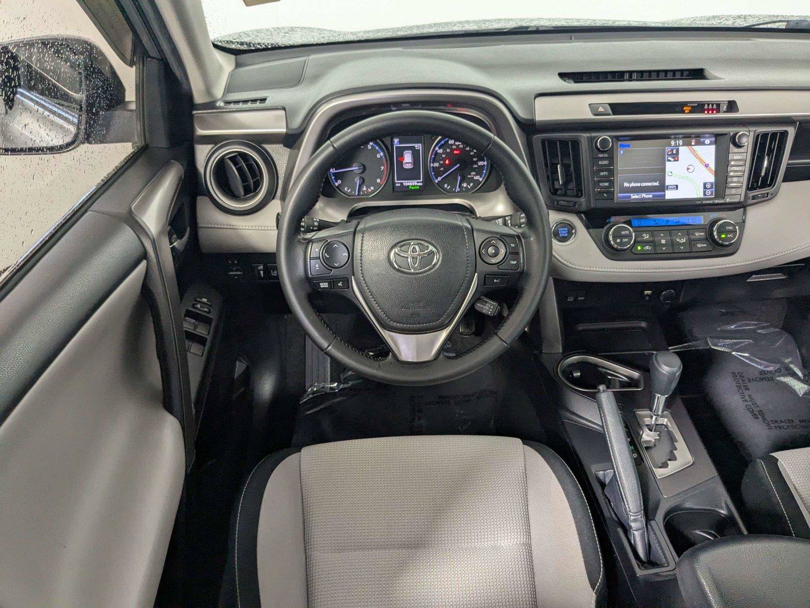 Used 2018 Toyota RAV4 XLE FWD image 41