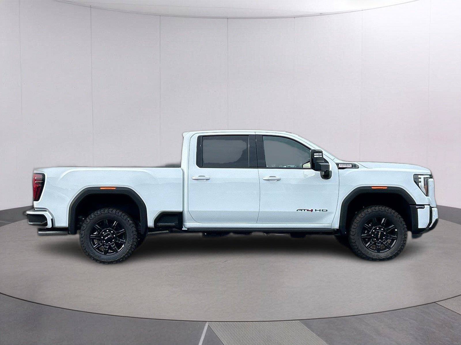 New 2026 GMC Sierra 2500 AT4 w/ AT4 Premium Plus Package AWD/4WD image 6
