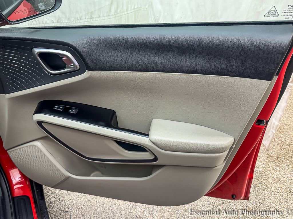 Used 2022 Kia Soul S image 24