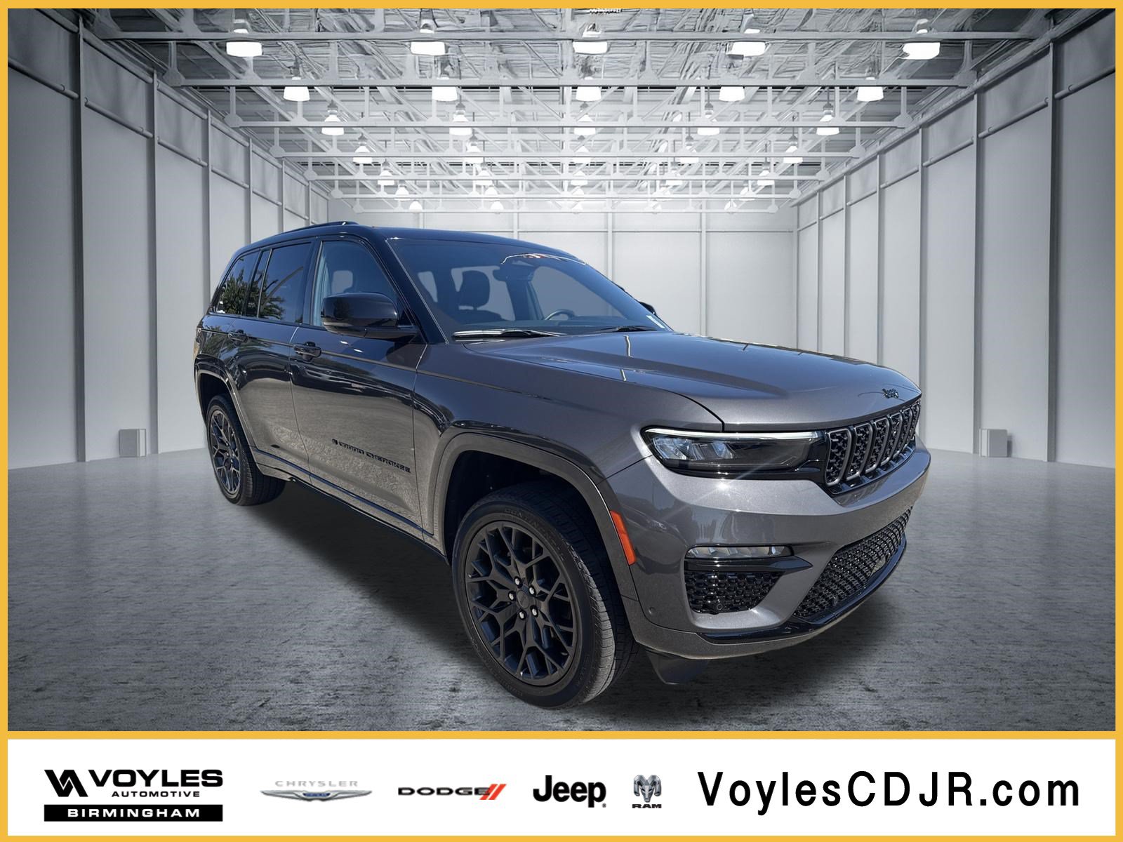 Used 2025 Jeep Grand Cherokee Summit w/ Obsidian Package