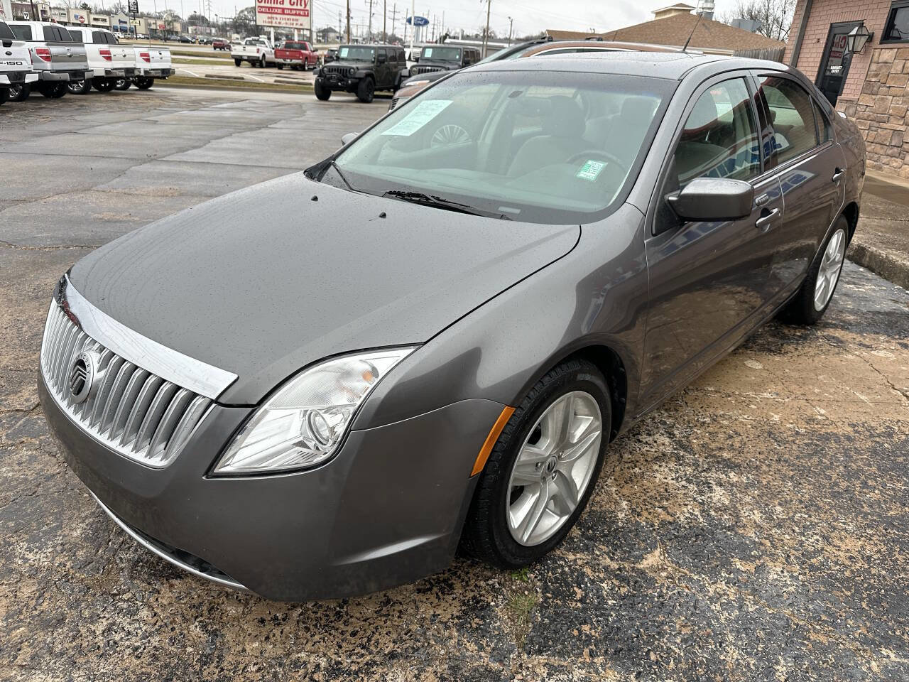 Used 2010 Mercury Milan image 5