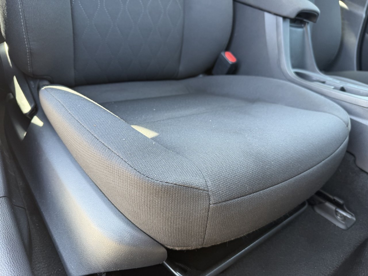 Used 2025 Toyota Corolla LE FWD image 24