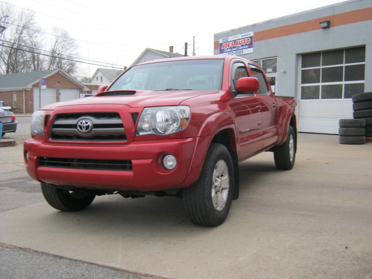 Used 2010 Toyota Tacoma 4x4 Double Cab V6 image 2