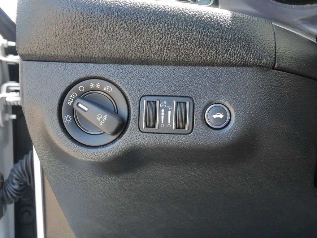 Used 2016 Dodge Challenger R/T Plus RWD image 20