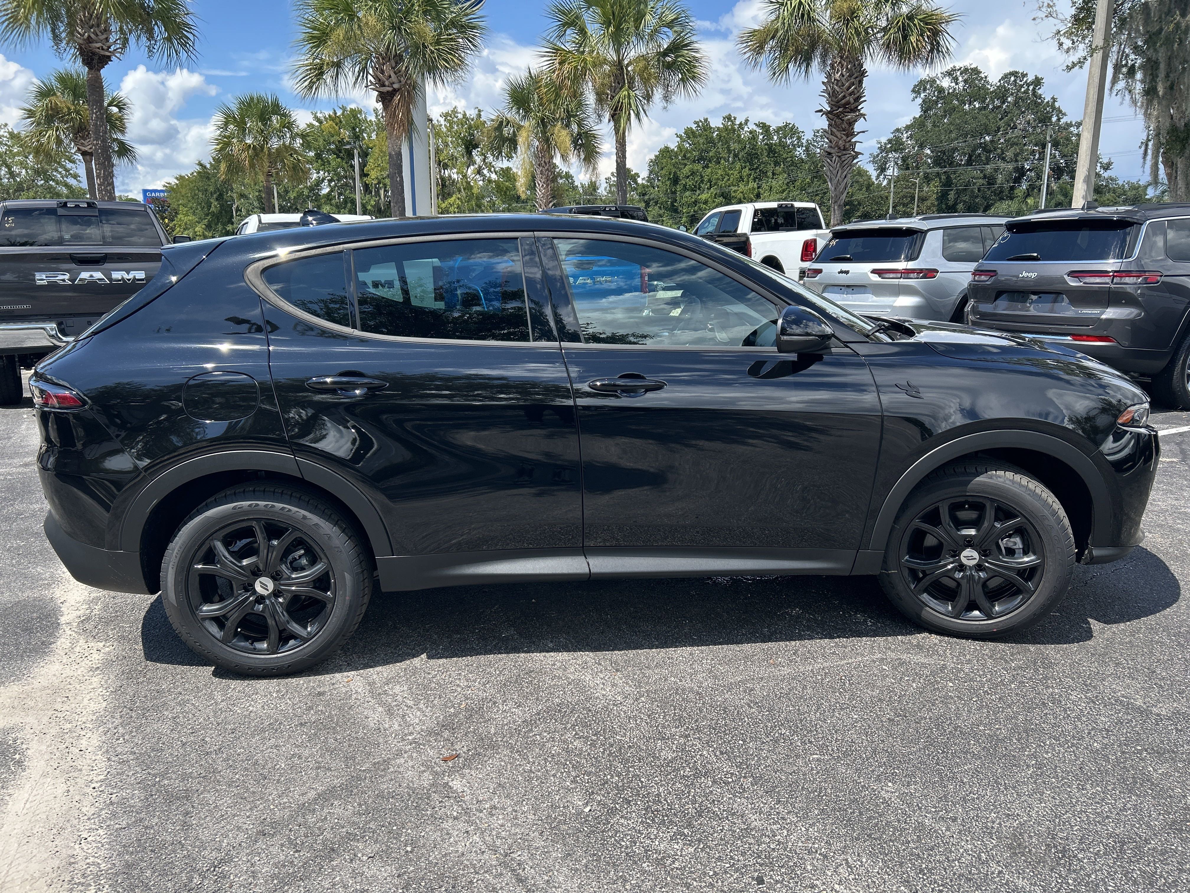 New 2025 Dodge Hornet GT w/ GT Blacktop Package image 9