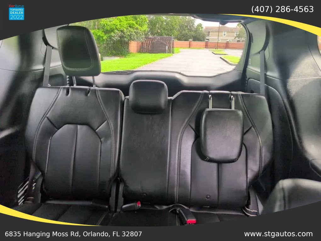 Used 2020 Chrysler Pacifica Touring-L w/ S Appearance Package FWD image 21