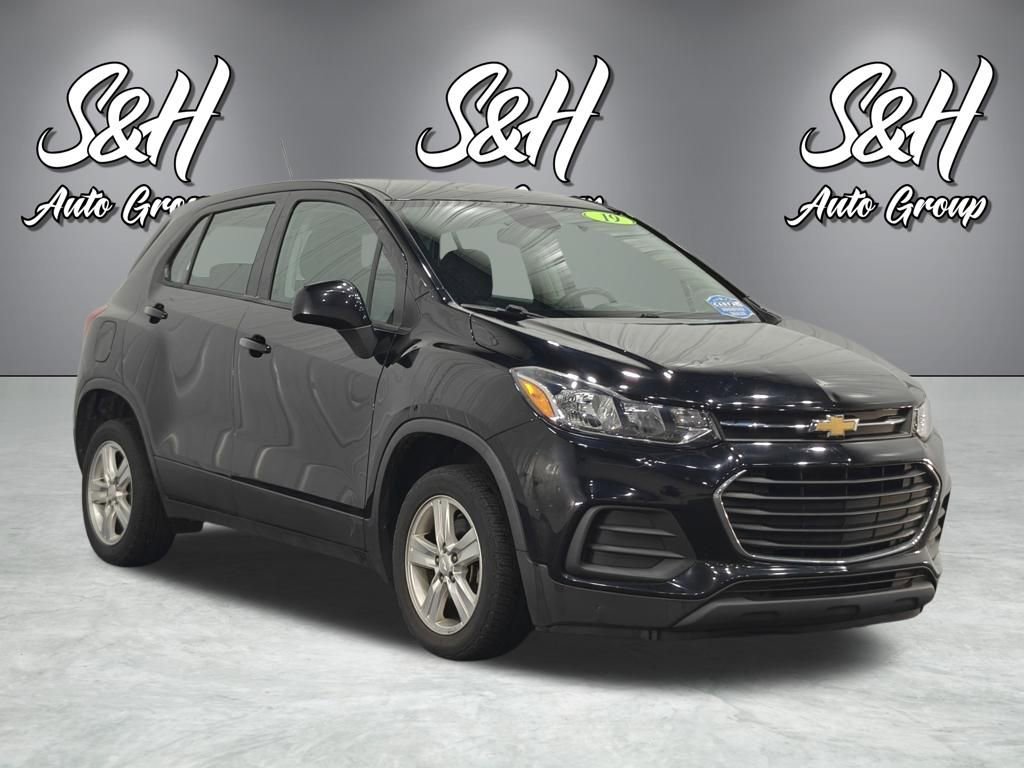 Used 2019 Chevrolet Trax LS FWD image 2