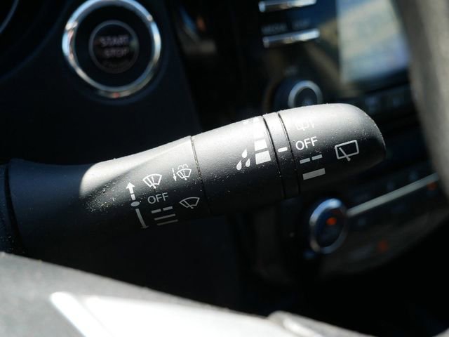 Used 2016 Nissan Rogue SV w/ SV Moonroof Package AWD/4WD image 24