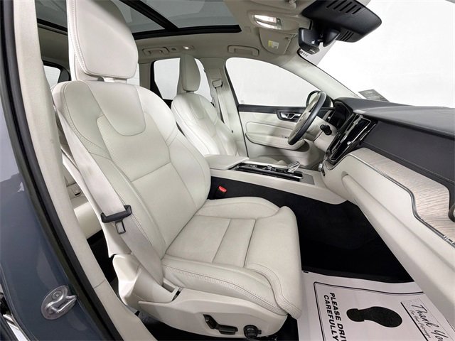 Used 2023 Volvo XC60 B5 Ultimate w/ Protection Package image 31