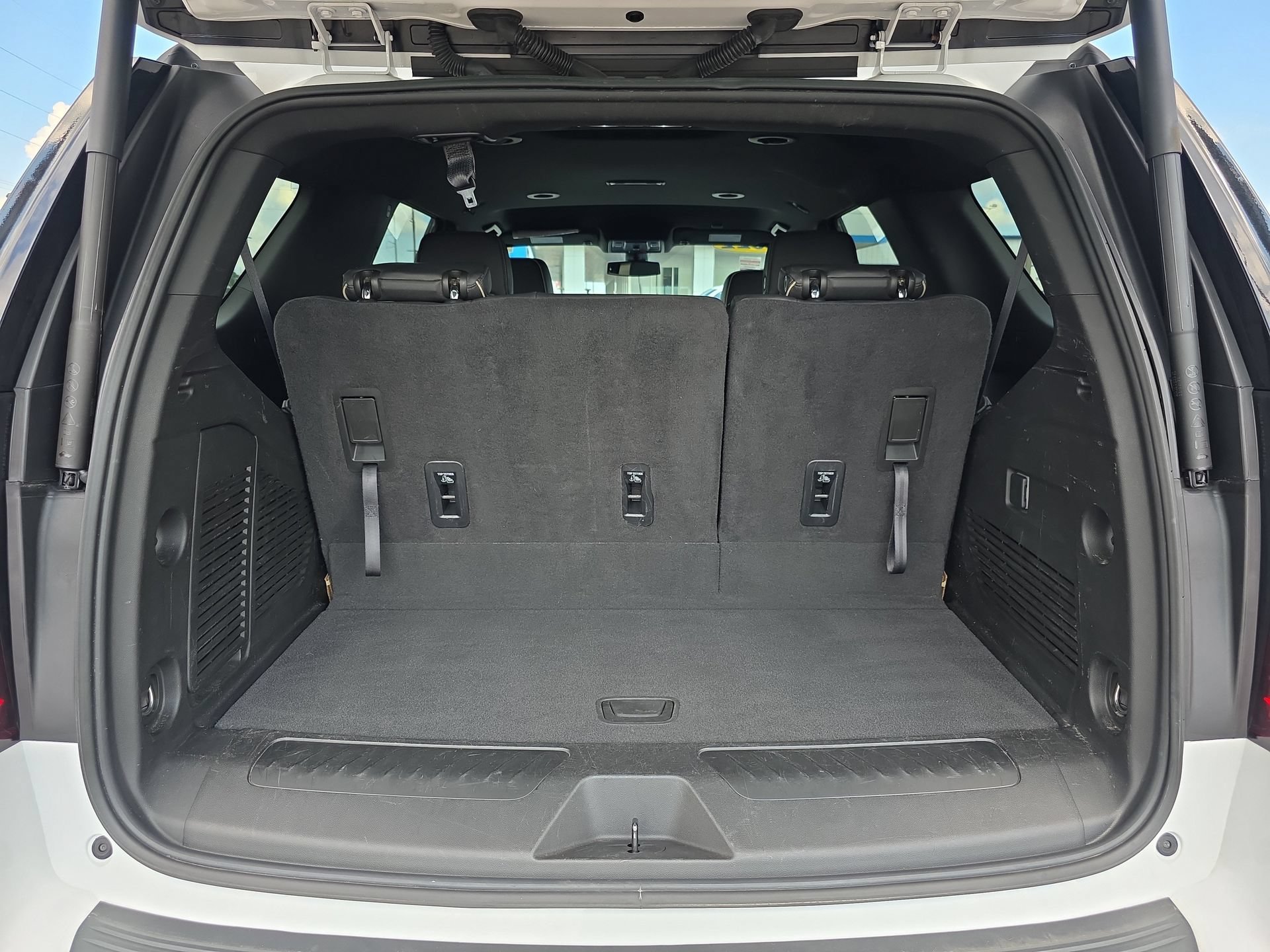 Used 2022 GMC Yukon SLT AWD/4WD image 14