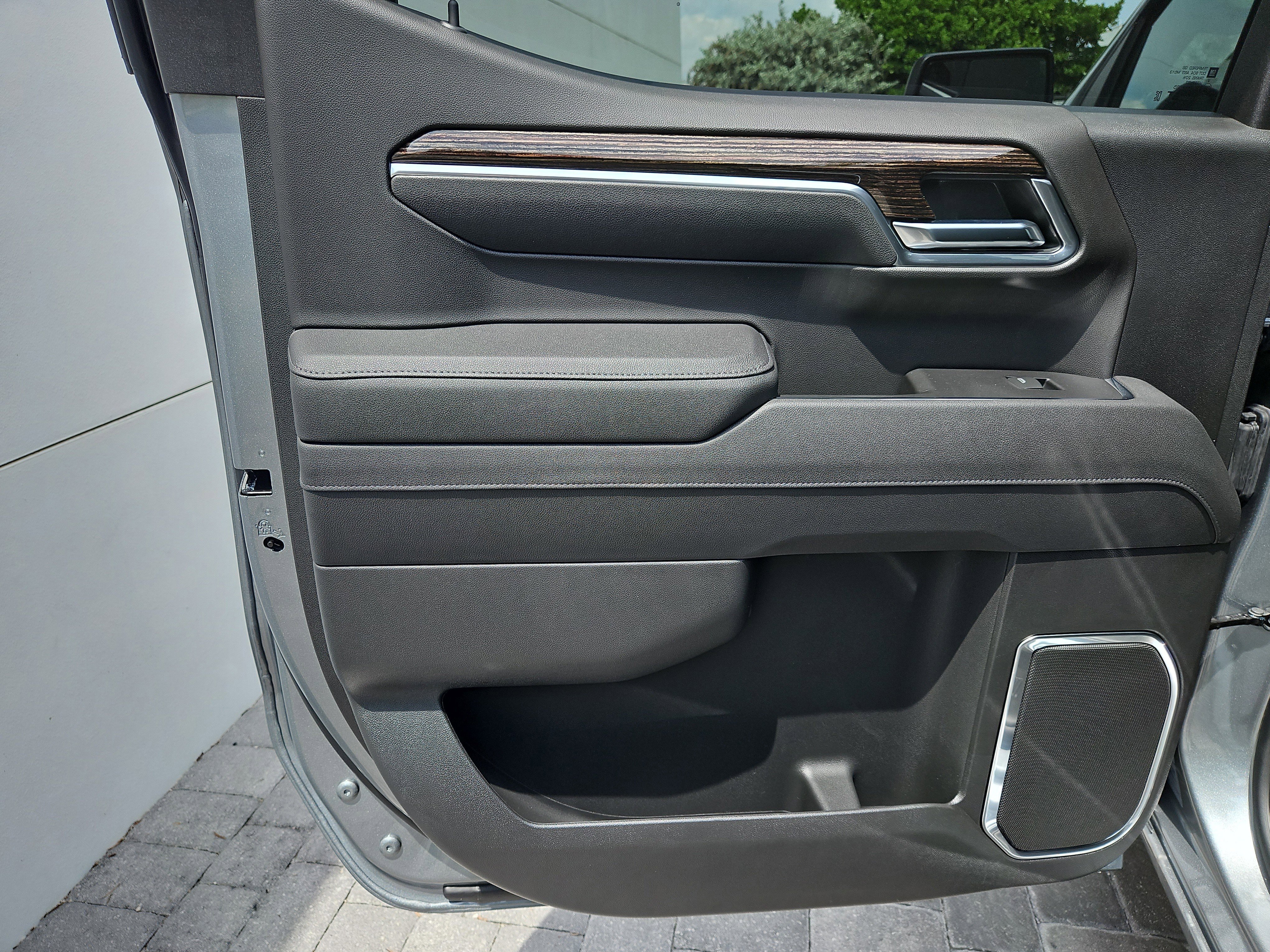 New 2026 GMC Sierra 1500 Elevation image 14