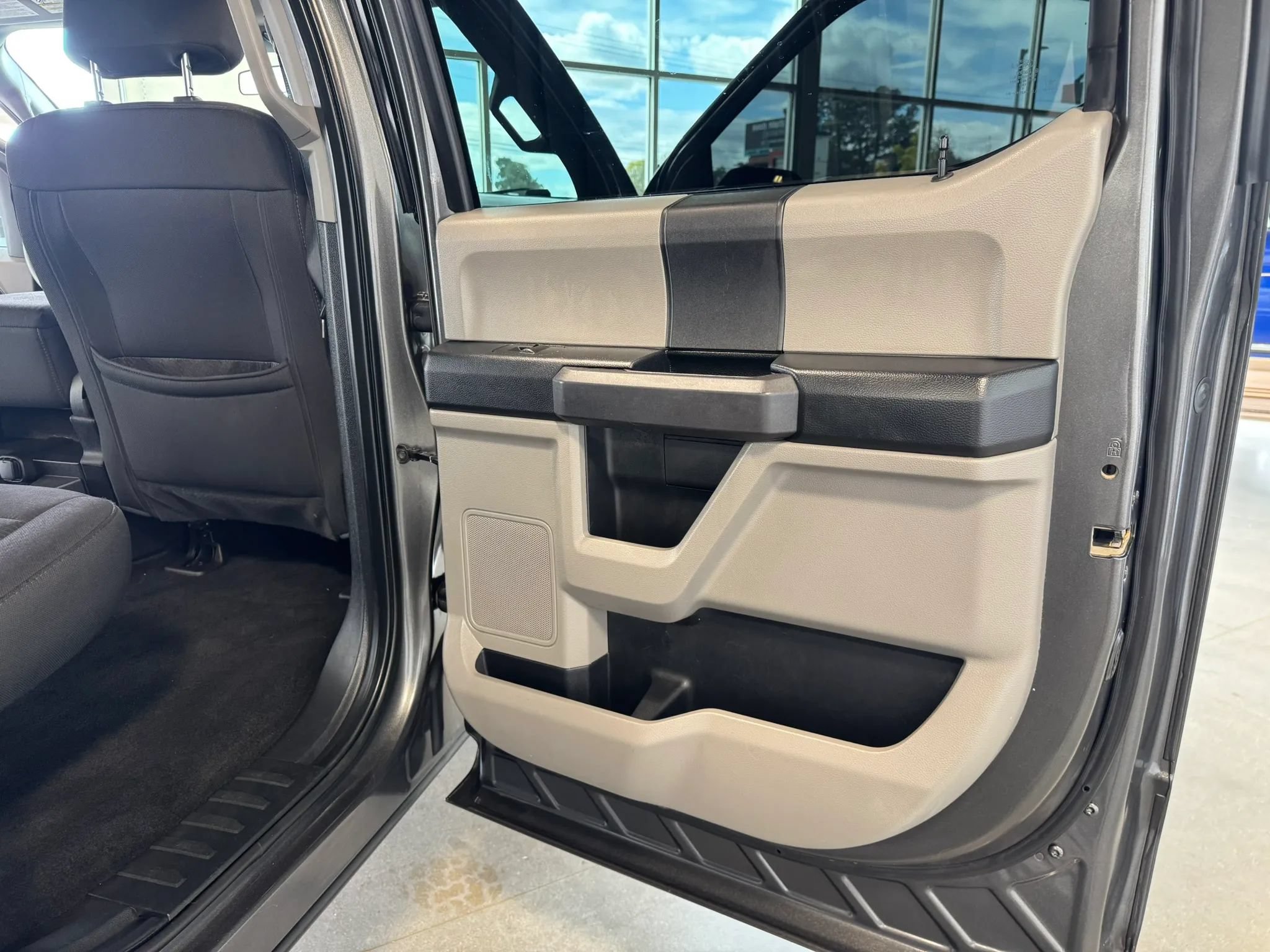 Used 2019 Ford F150 XL w/ Equipment Group 101A Mid AWD/4WD image 27