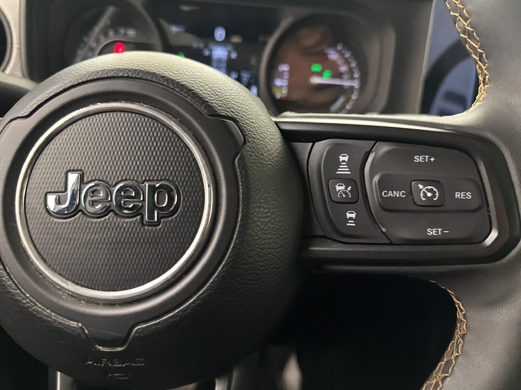 Used 2024 Jeep Wrangler Unlimited w/ Convenience Group AWD/4WD image 14
