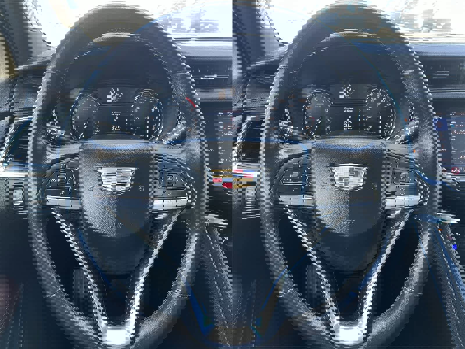 Used 2022 Cadillac XT6 Premium Luxury image 23