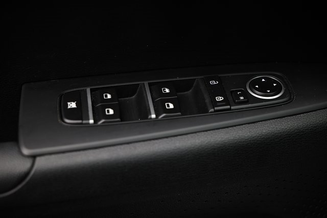 Used 2024 Kia Forte LXS image 18