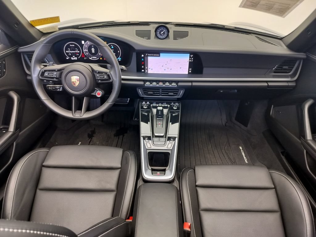 Certified 2025 Porsche 911 Carrera RWD image 7