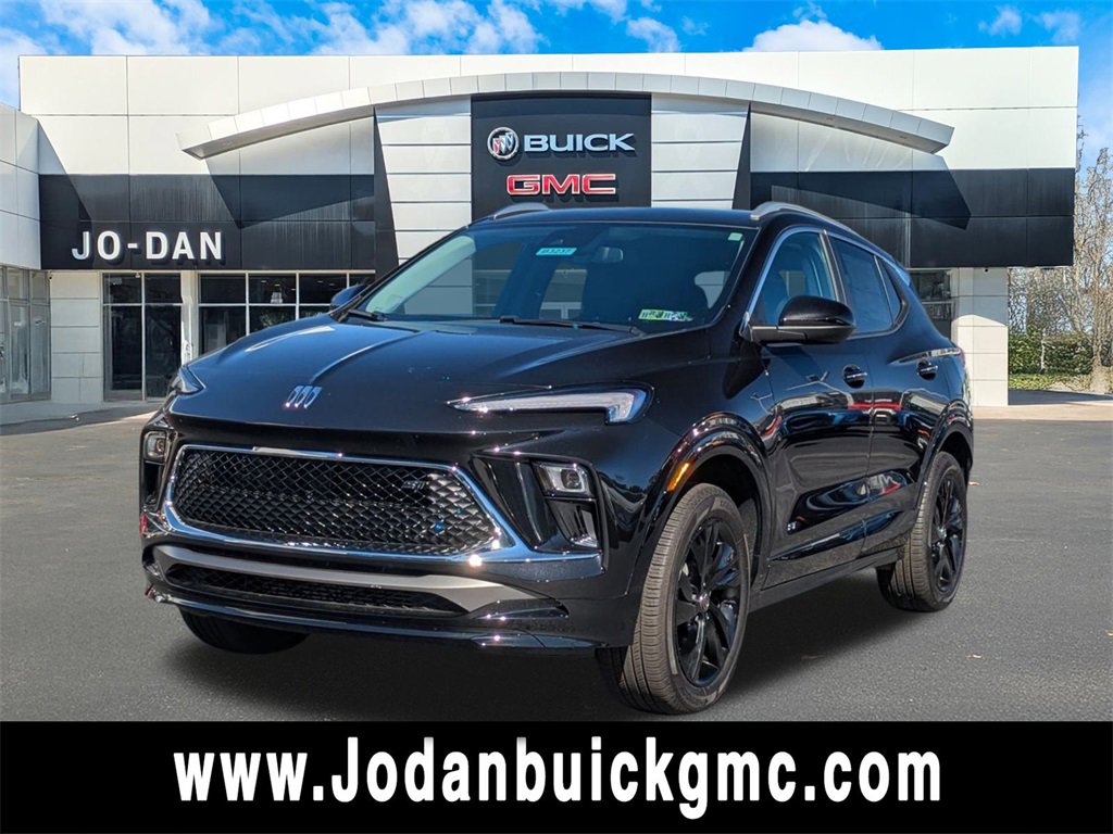 New 2025 Buick Encore GX Sport Touring image 1