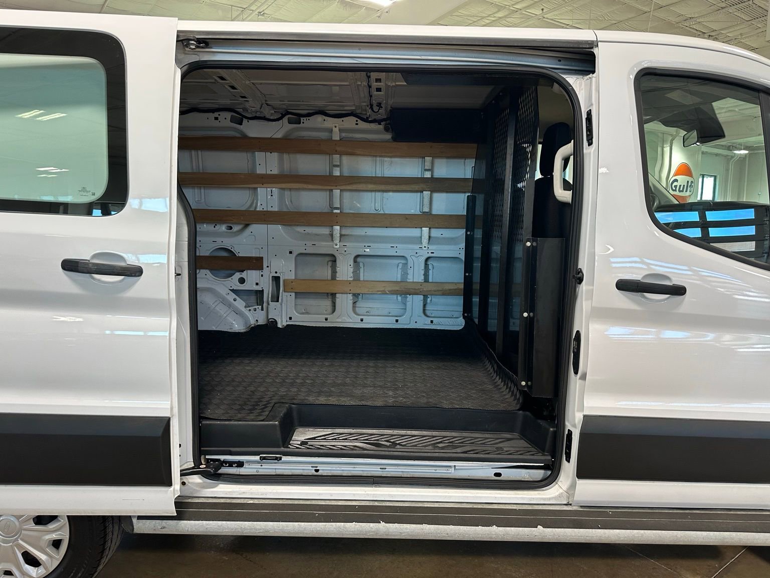 Used 2024 Ford Transit 250 Low Roof w/ Exterior Upgrade Package image 27