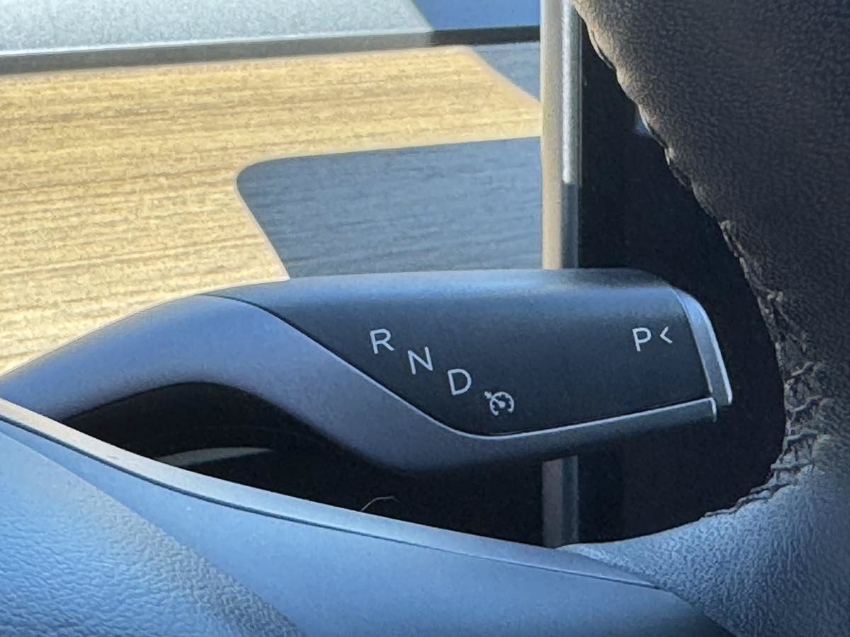 Used 2023 Tesla Model 3 Standard Range RWD image 33
