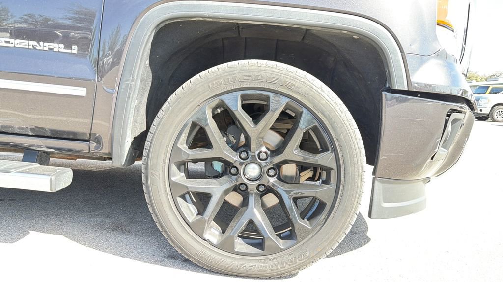 Used 2014 GMC Sierra 1500 Denali w/ Driver Alert Package image 10