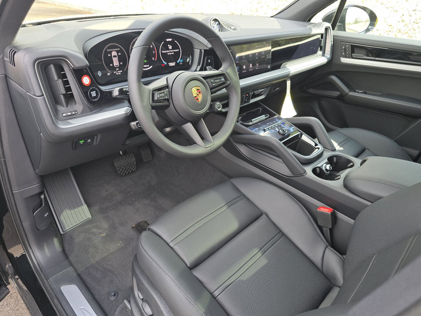 Used 2026 Porsche Cayenne E-Hybrid image 4