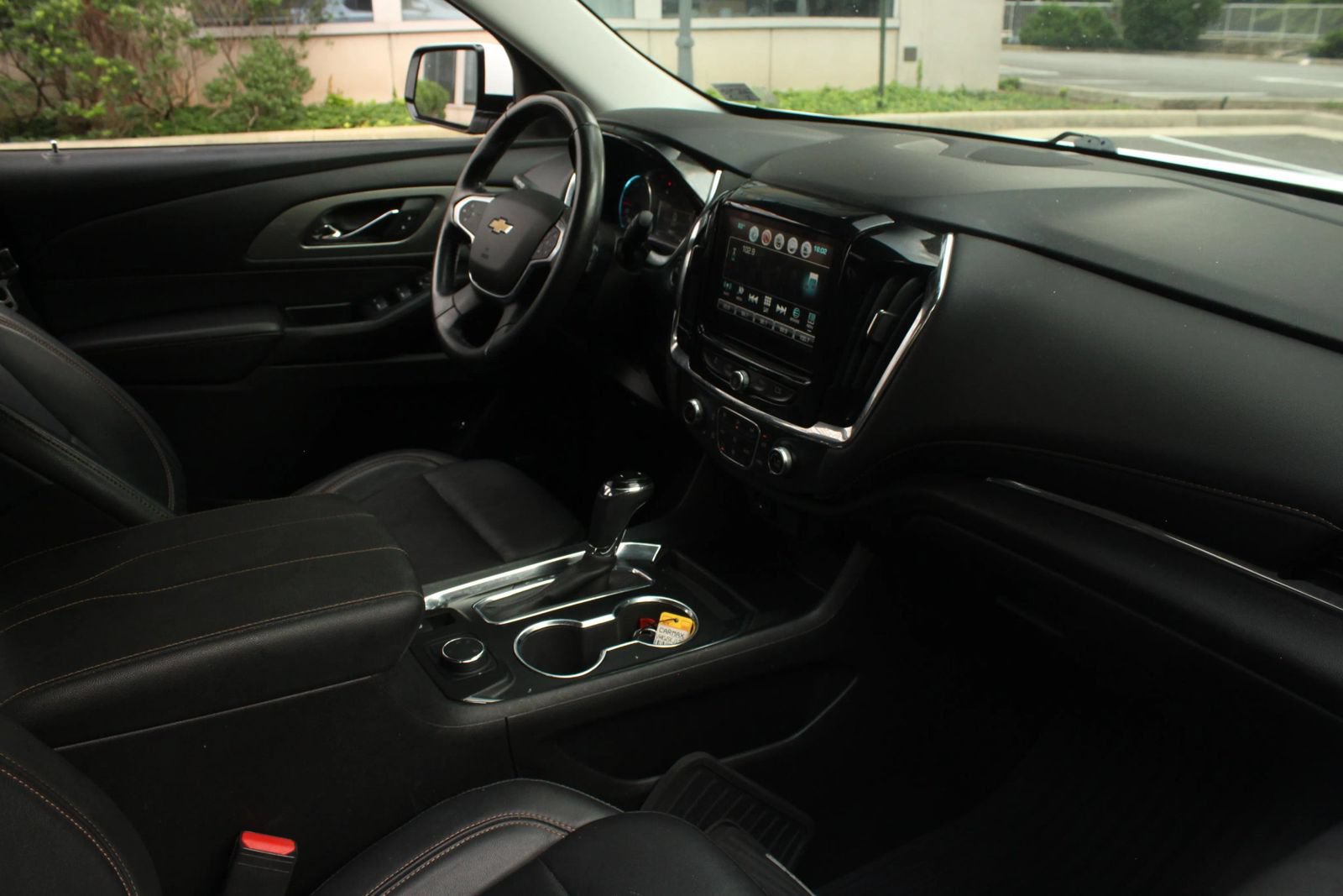 Used 2019 Chevrolet Traverse LT w/ LT Premium Package AWD/4WD image 26