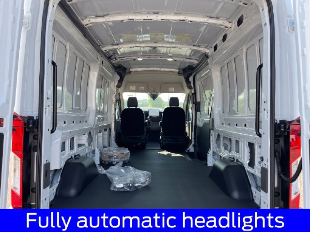 New 2026 Ford Transit 250 148 Medium Roof RWD image 20