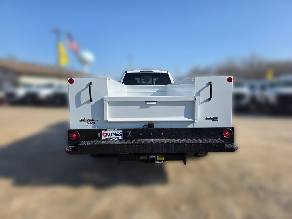 New 2026 Ford F550 4x4 Supercab Super Duty image 8
