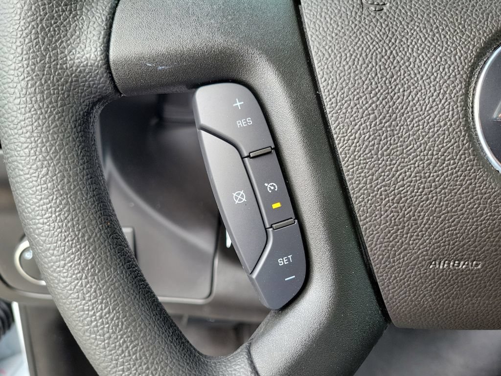 New 2026 Chevrolet Express 2500 w/ Driver Convenience Package RWD image 5
