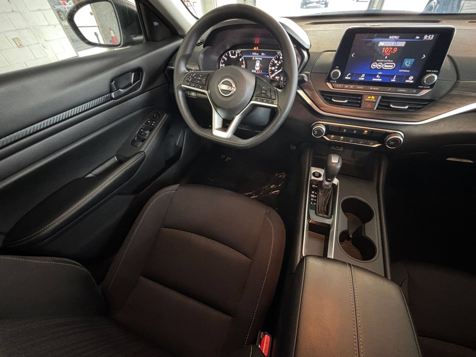 Used 2026 Nissan Altima 2.5 SV FWD image 33