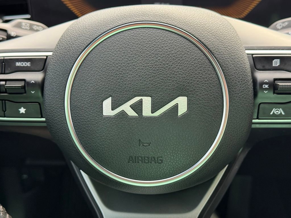Used 2025 Kia K5 GT-Line w/ GT-Line Premium Package FWD image 22