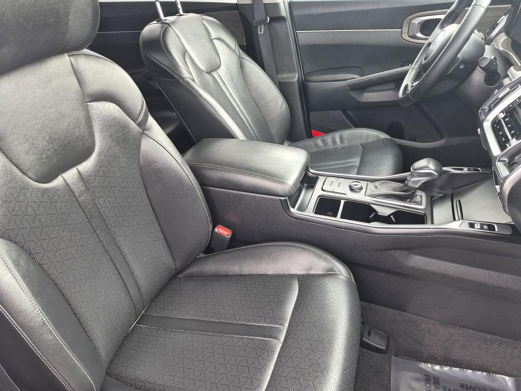 Certified 2023 Kia Sorento S image 16